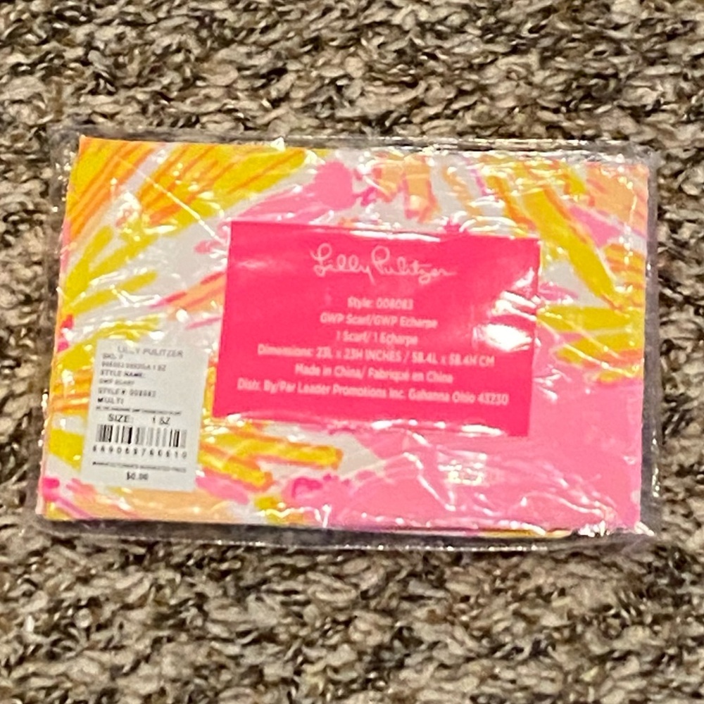 New Lilly Pulitzer Square Scarf Be the Sunshine Engineered